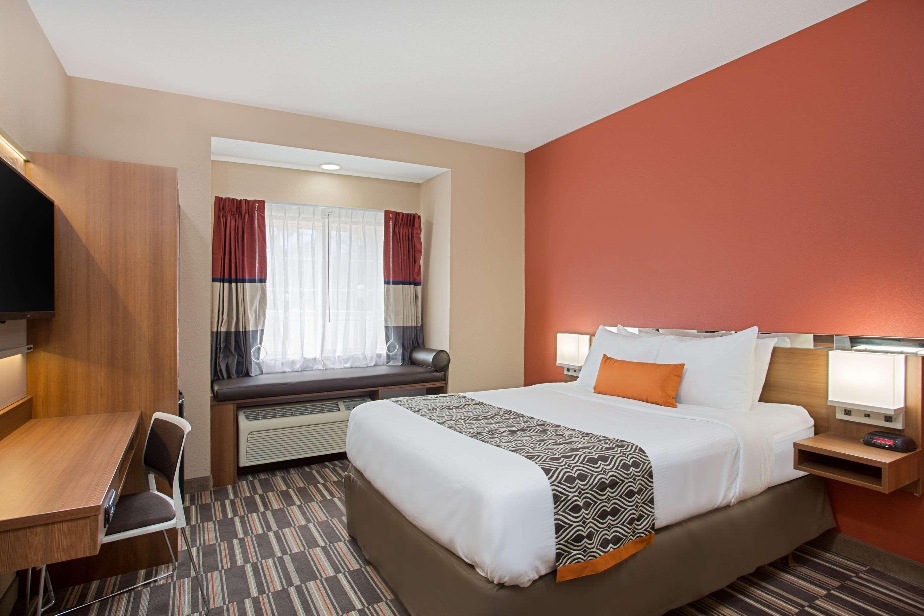 Microtel Inn & Suites By Wyndham Walterboro Exterior photo