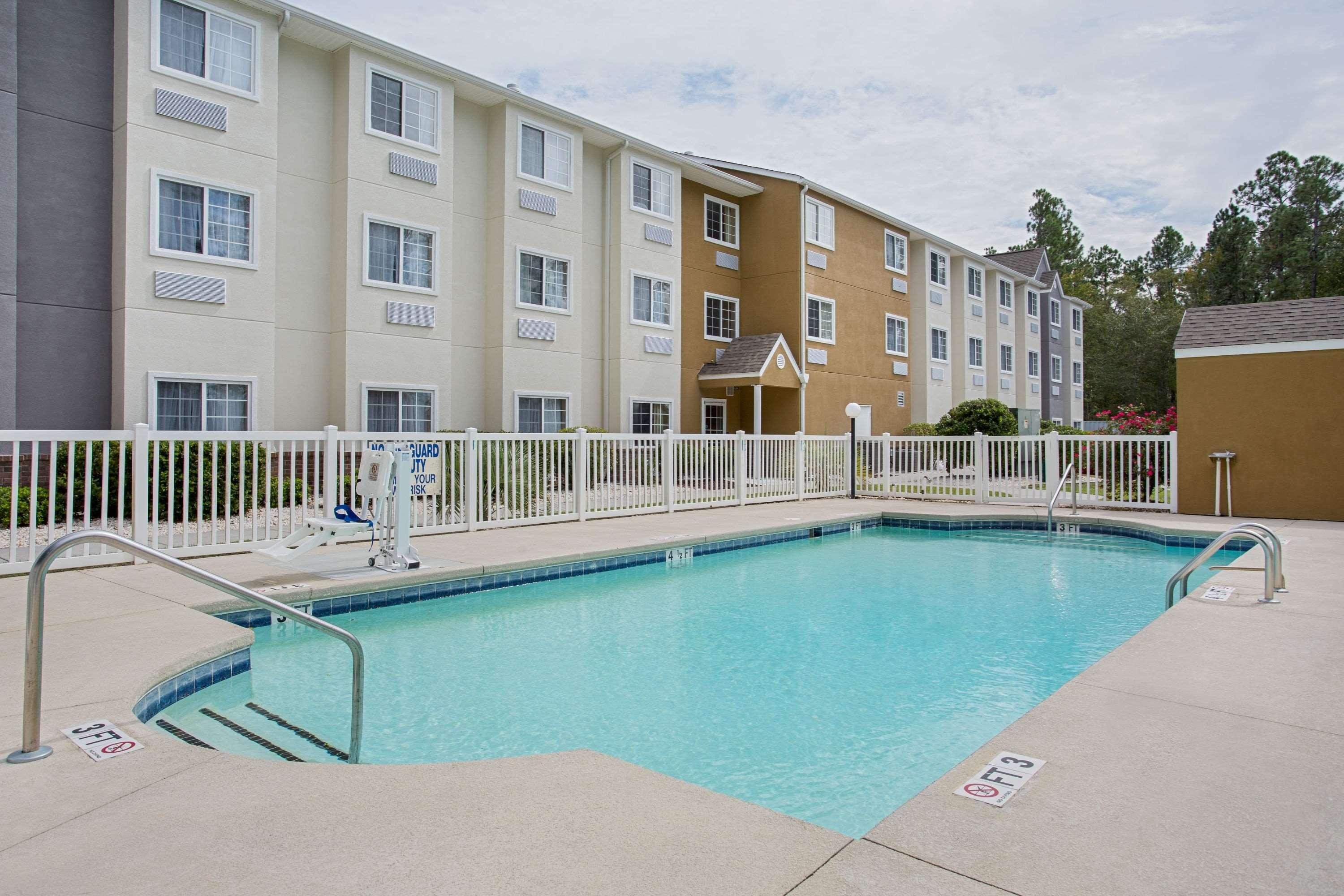 Microtel Inn & Suites By Wyndham Walterboro Exterior photo