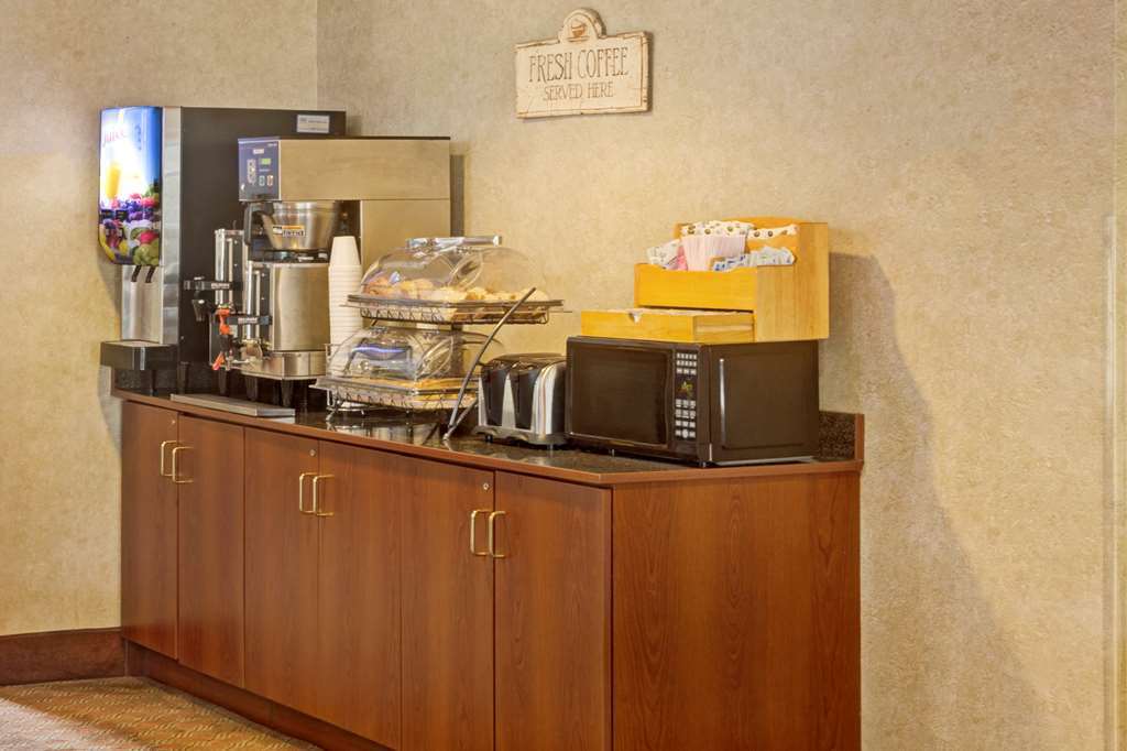 Microtel Inn & Suites By Wyndham Walterboro Facilities photo