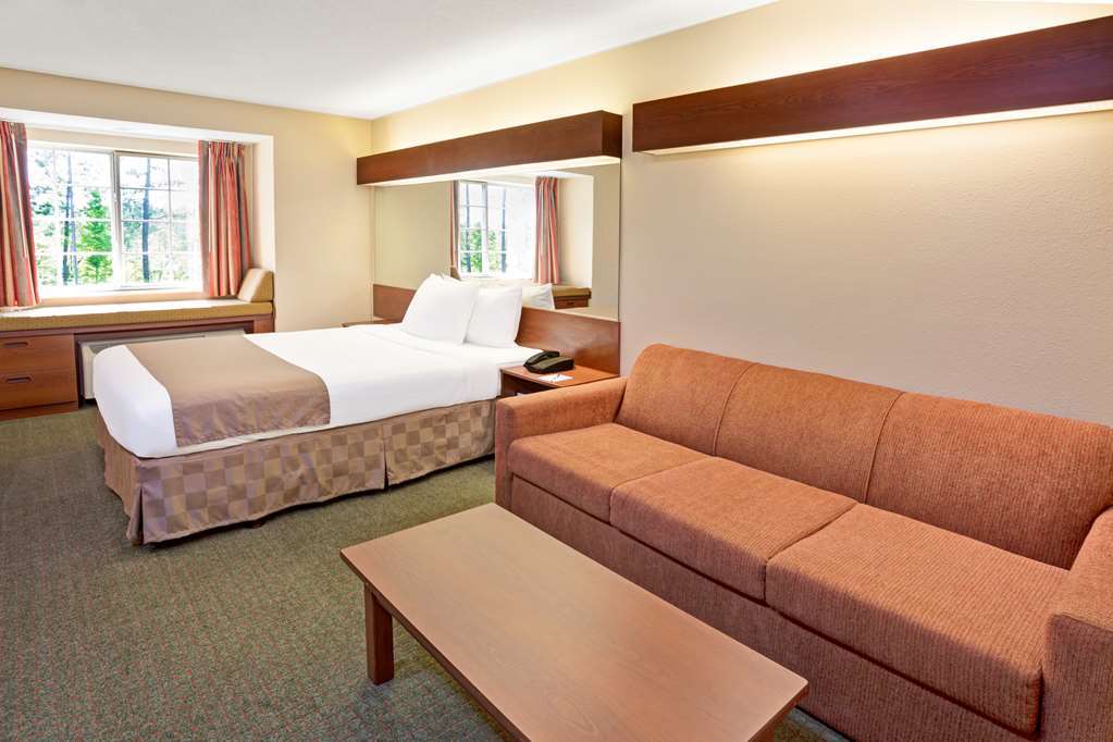 Microtel Inn & Suites By Wyndham Walterboro Room photo